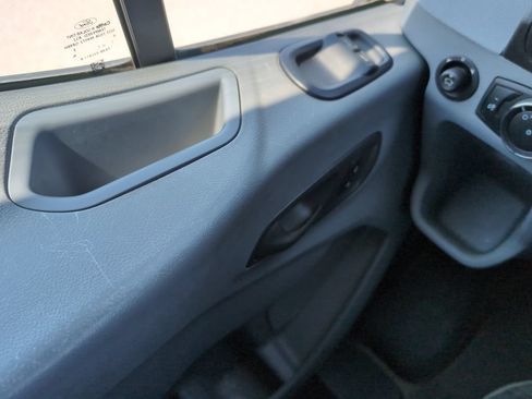 Used 2016 Ford Transit 150 130 Low Roof RWD image 18