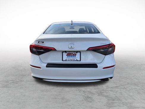 Used 2024 Honda Civic Sport image 5