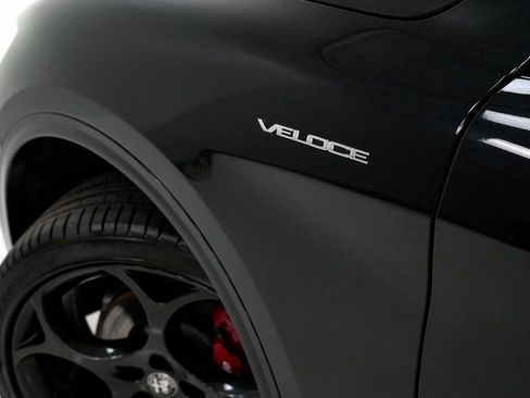 Used 2023 Alfa Romeo Stelvio Veloce image 29