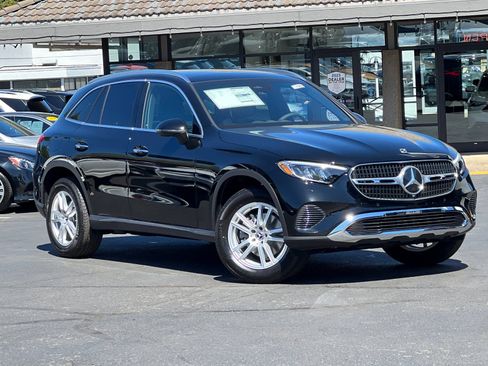 Certified 2025 Mercedes-Benz GLC 300 4MATIC image 2