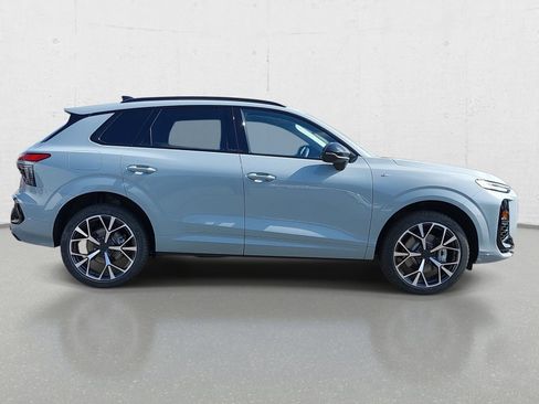 New 2026 Audi Q3 quattro 2.0T AWD/4WD image 4