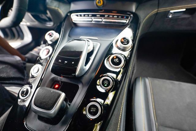 Used 2018 Mercedes-Benz AMG GT R image 78
