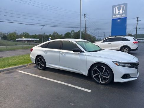 Used 2022 Honda Accord Sport image 5