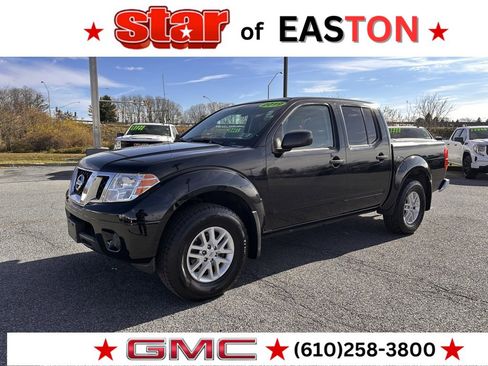 Used 2019 Nissan Frontier SV image 2