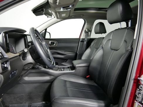Used 2023 Kia Sorento S w/ Panoramic Sunroof Package AWD/4WD image 17