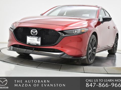 Used 2025 MAZDA MAZDA3 Hatchback w/Premium Plus Pkg image 13