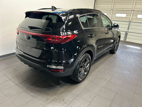 Used 2022 Kia Sportage Nightfall Edition AWD/4WD image 3