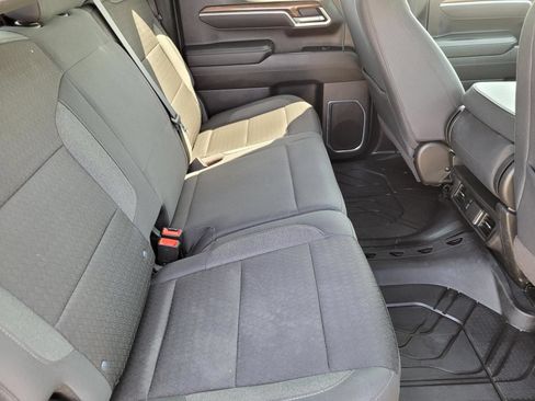 Used 2025 Chevrolet Silverado 1500 LT RWD image 11