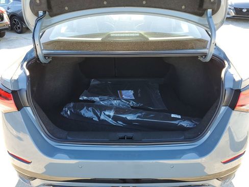 New 2025 Nissan Sentra SR w/ SR Premium Package FWD image 3
