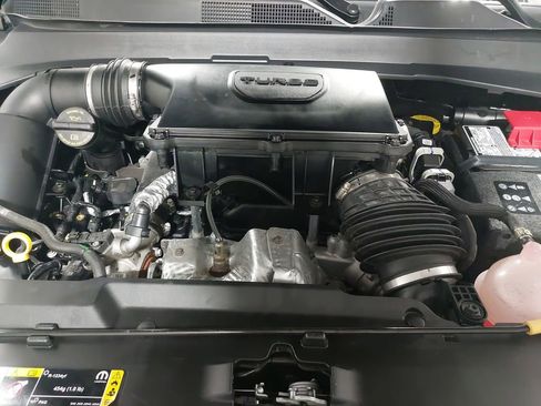 Used 2025 Jeep Compass Latitude image 29