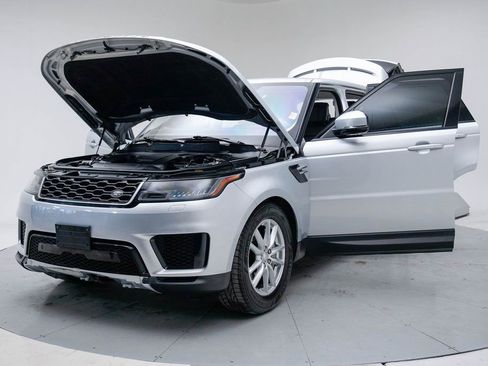 Used 2021 Land Rover Range Rover Sport SE image 17