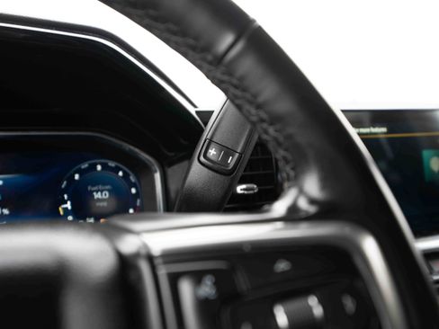 Used 2025 Chevrolet Silverado 1500 LT image 14