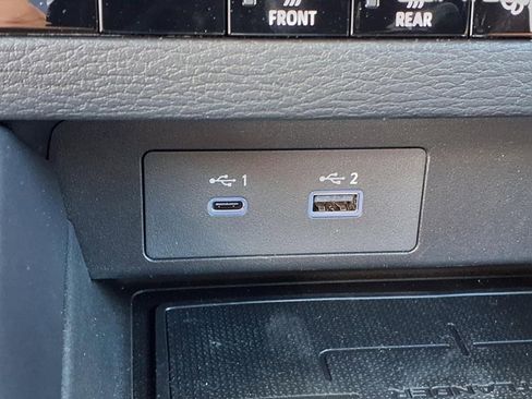 New 2025 Mitsubishi Outlander ES image 19