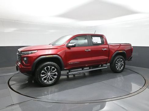 Used 2026 GMC Canyon Denali AWD/4WD image 30