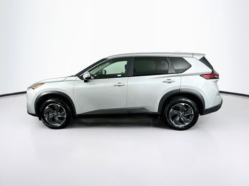 Used 2025 Nissan Rogue SV FWD image 4