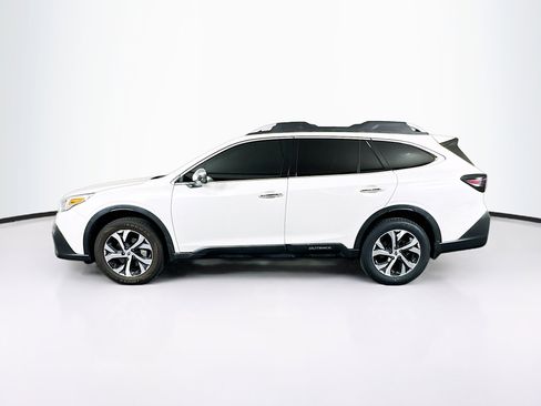 Used 2021 Subaru Outback Touring XT AWD/4WD image 4