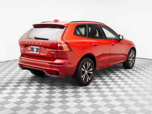 Used 2025 Volvo XC60 B5 Core w/ Protection Package Premier image 5