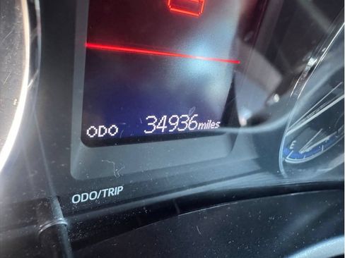 Certified 2019 Toyota Corolla LE FWD image 4