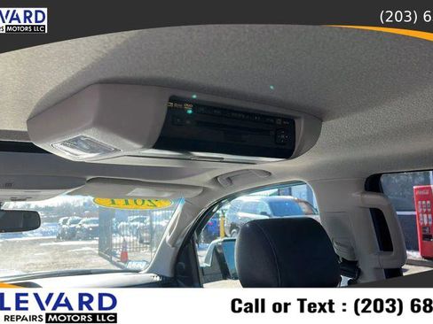 Used 2011 Toyota Tundra Limited w/ Platinum Pkg image 21