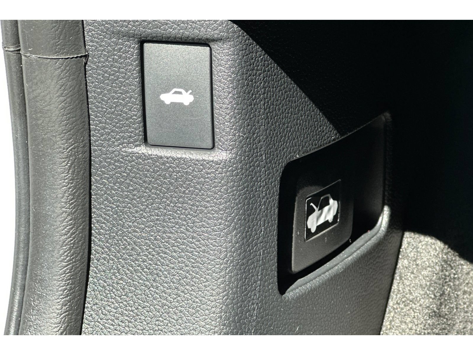 Used 2025 Honda Accord SE image 37