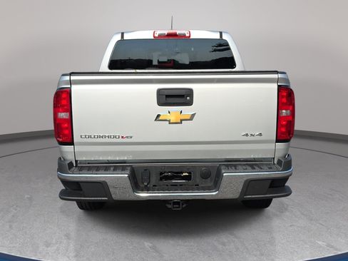 Used 2020 Chevrolet Colorado W/T w/ WT Convenience Package AWD/4WD image 6