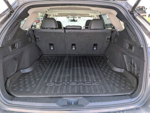 Used 2020 Subaru Outback Limited AWD/4WD image 31