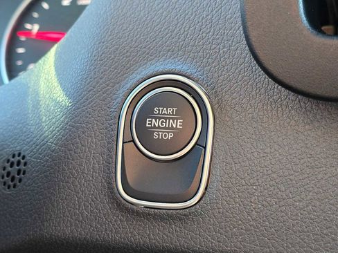 Used 2025 Mercedes-Benz Sprinter 2500 image 34