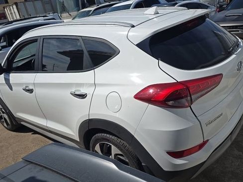 Used 2018 Hyundai Tucson Limited w/ Cargo Package image 3