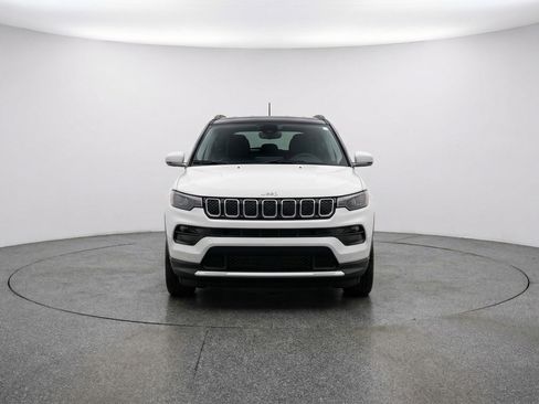 Used 2025 Jeep Compass Limited AWD/4WD image 2