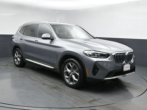 Used 2024 BMW X3 xDrive30i w/ Premium Package AWD/4WD image 2