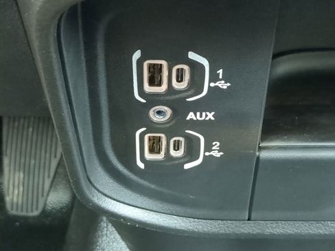 New 2025 RAM 3500 Tradesman w/ Chrome Appearance Group image 19