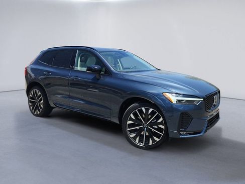 New 2026 Volvo XC60 B5 Ultra w/ Protection Package Premier AWD/4WD image 2