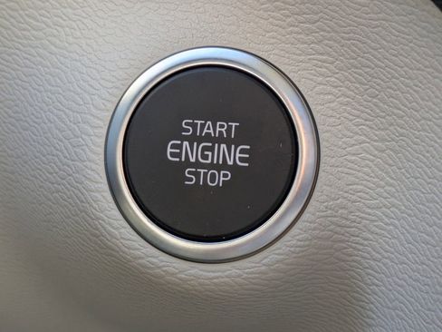 New 2026 Volvo XC40 B5 Plus w/ Climate Package image 29