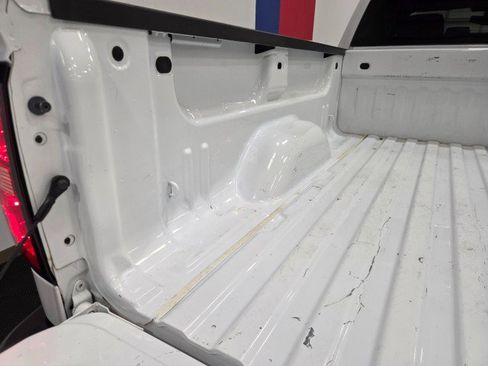 Used 2018 Chevrolet Silverado 1500 LT RWD image 30
