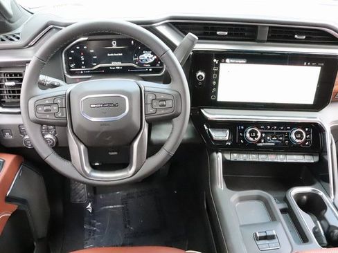 New 2025 GMC Sierra 2500 Denali Ultimate image 16