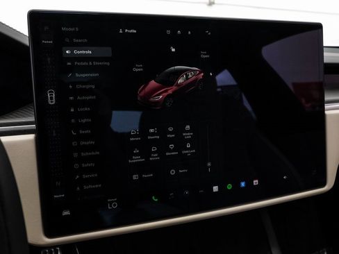 Used 2021 Tesla Model S Plaid image 39