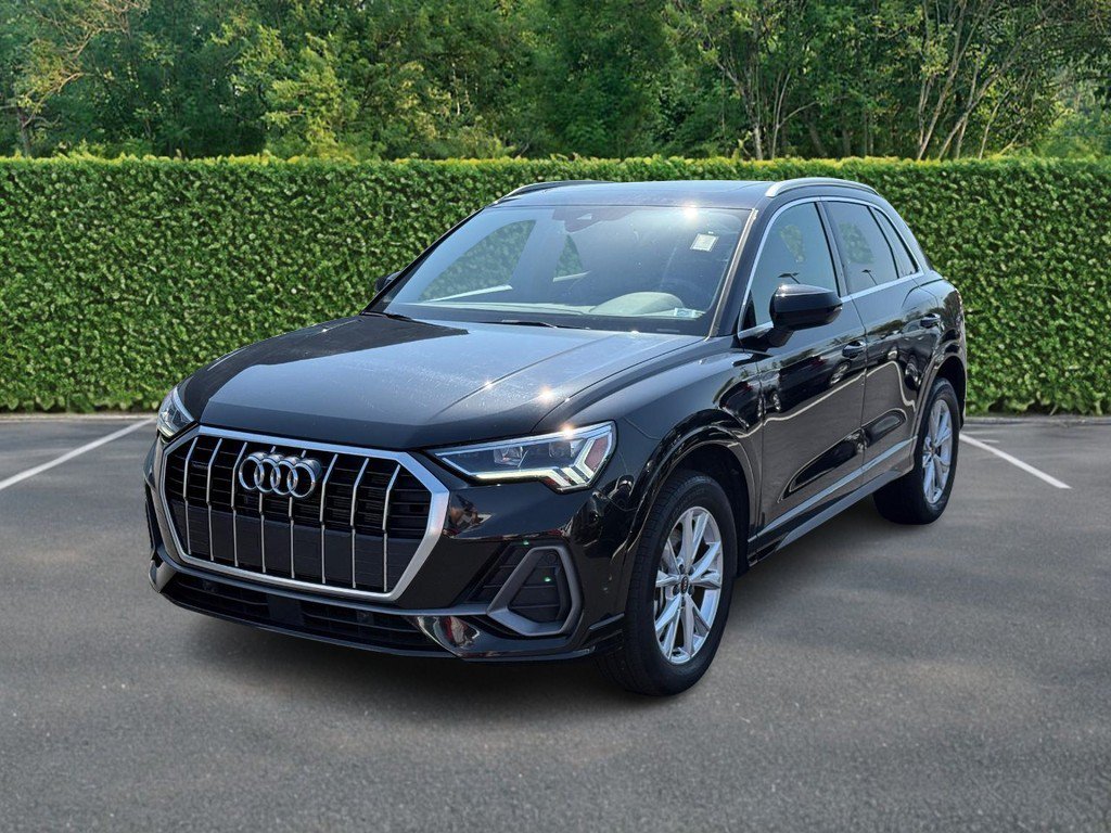 Used 2025 Audi Q3 2.0T Premium AWD/4WD image 8