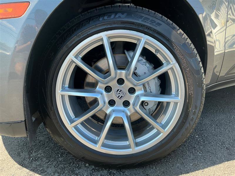 Used 2015 Porsche Macan S AWD/4WD image 12