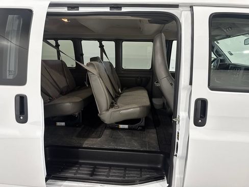 Used 2025 Chevrolet Express 3500 LT w/ LT Preferred Equipment Group RWD image 16