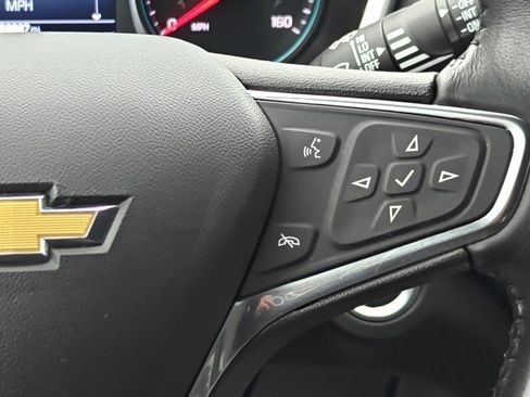 Used 2019 Chevrolet Equinox LT image 24