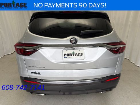 Used 2021 Buick Enclave Essence FWD image 3
