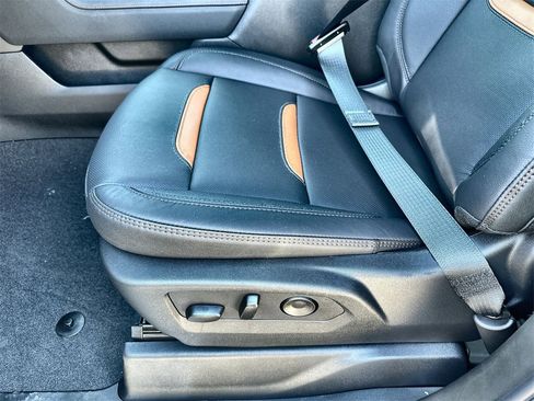 New 2026 GMC Sierra 2500 AT4 w/ AT4 Premium Plus Package image 25