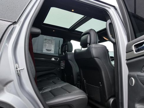 Used 2021 Jeep Grand Cherokee Trackhawk AWD/4WD image 27