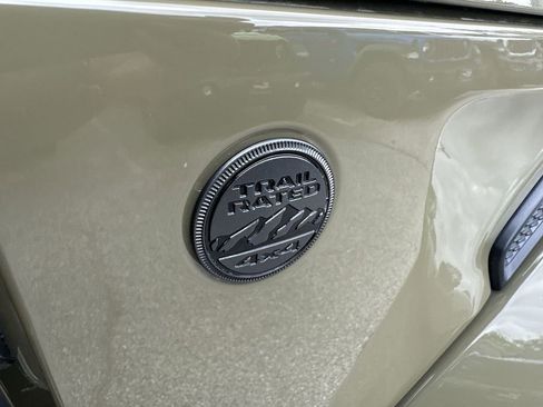 New 2026 Jeep Gladiator Willys AWD/4WD image 32