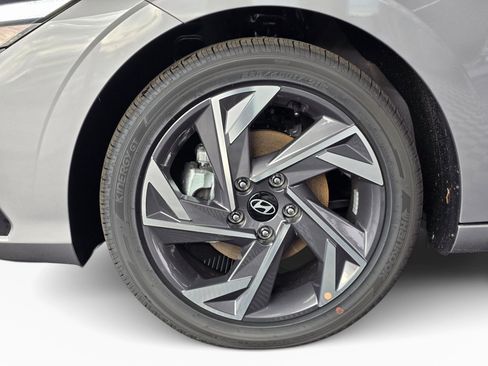 New 2026 Hyundai Elantra Limited FWD image 13
