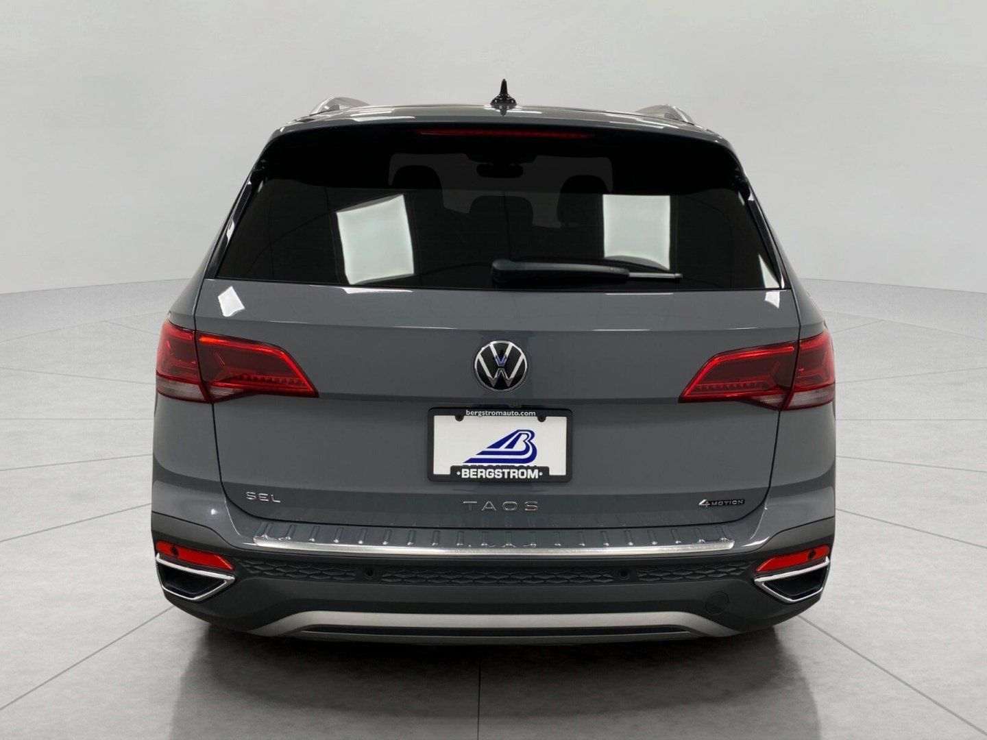 Used 2022 Volkswagen Taos SEL w/ Panoramic Sunroof Package AWD/4WD image 5