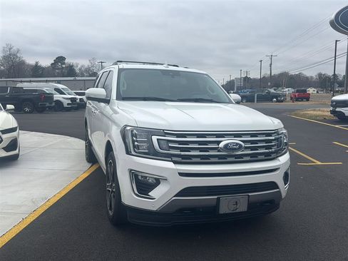 Used 2021 Ford Expedition Limited image 6