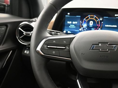 New 2026 Chevrolet Equinox ACTIV w/ Convenience Package III image 13