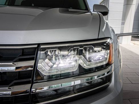 Used 2019 Volkswagen Atlas SE w/ Towing Package FWD image 5