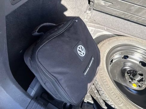 Used 2018 Volkswagen Tiguan SEL AWD/4WD image 20
